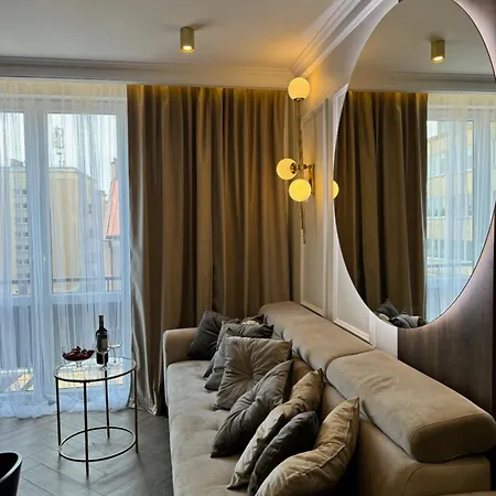 Family & Business Sauna Apartments No7 Zlota Centrum Vip Unikat Spa - 3 Bedroom With Private Sauna, Jacuzzi, Balcony, Parking -Totally New! Kielce Exterior photo