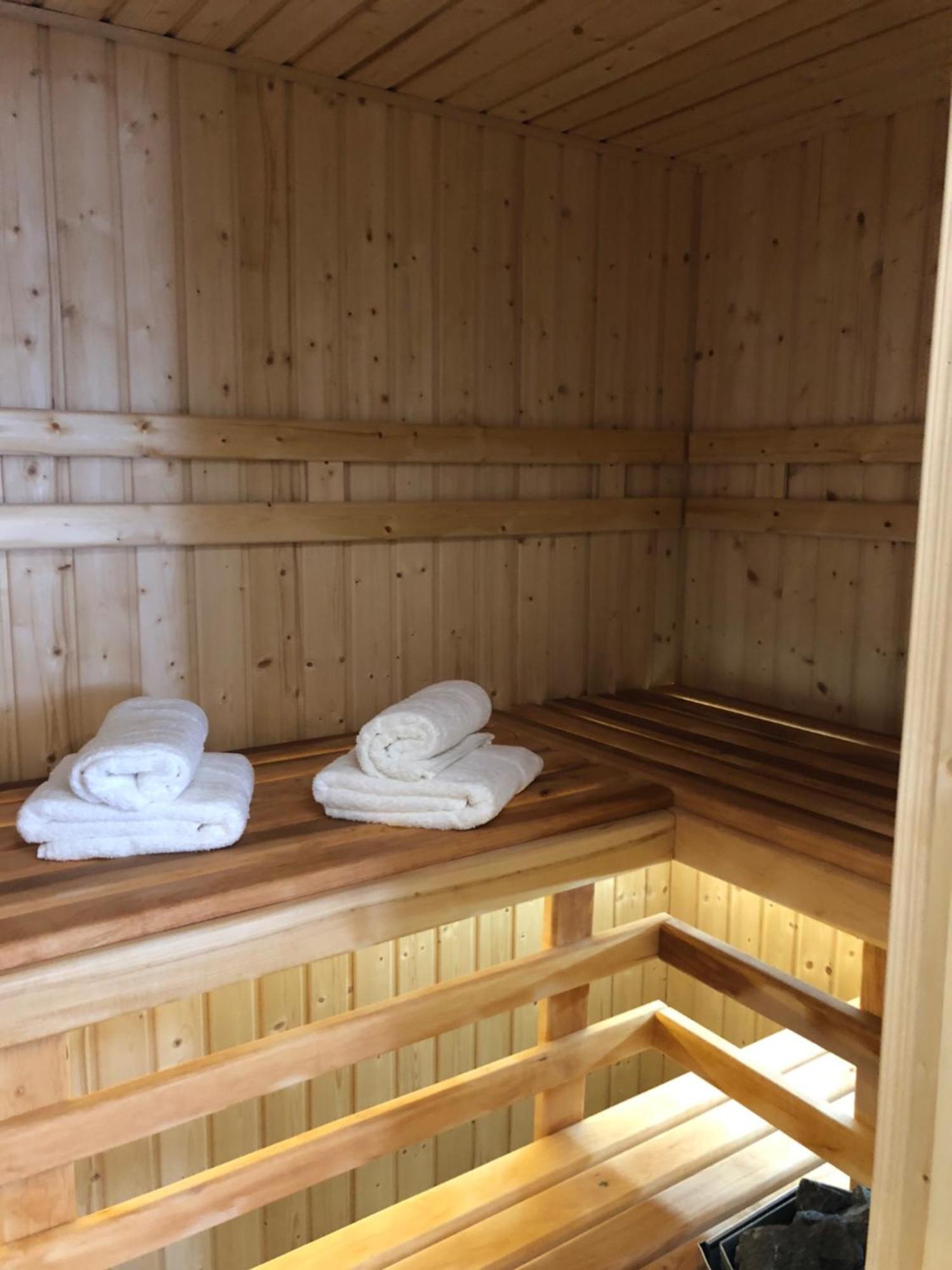 Family & Business Sauna No7 Zlota Centrum Vip Unikat - 3 Bedroom With Private Sauna, Jacuzzi, Balcony, Parking -totally New! Apartment *
