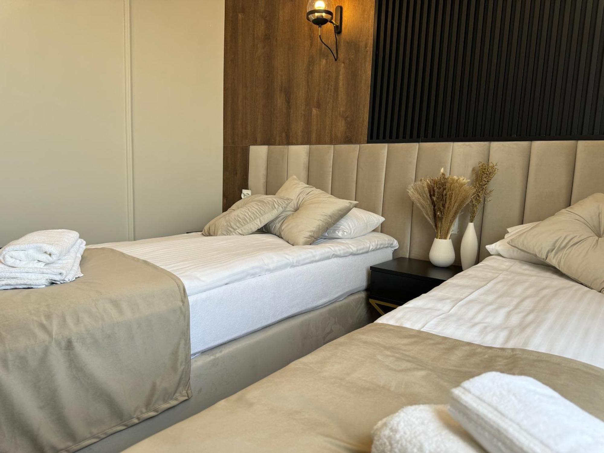 Family & Business Sauna No7 Zlota Centrum Vip Unikat - 3 Bedroom With Private Sauna, Jacuzzi, Balcony, Parking -totally New! *
