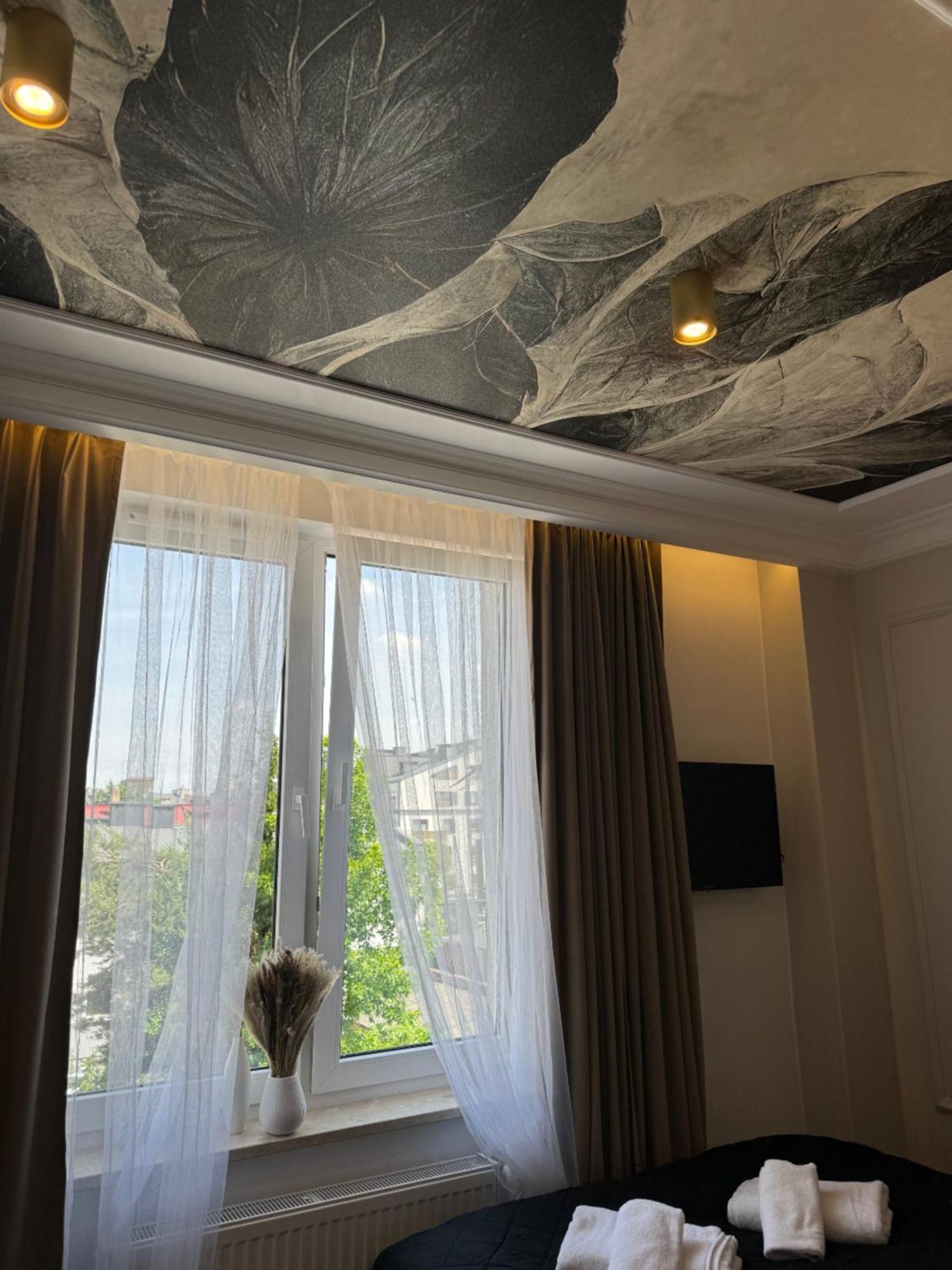 Family & Business Sauna No7 Zlota Centrum Vip Unikat - 3 Bedroom With Private Sauna, Jacuzzi, Balcony, Parking -totally New! Apartment *