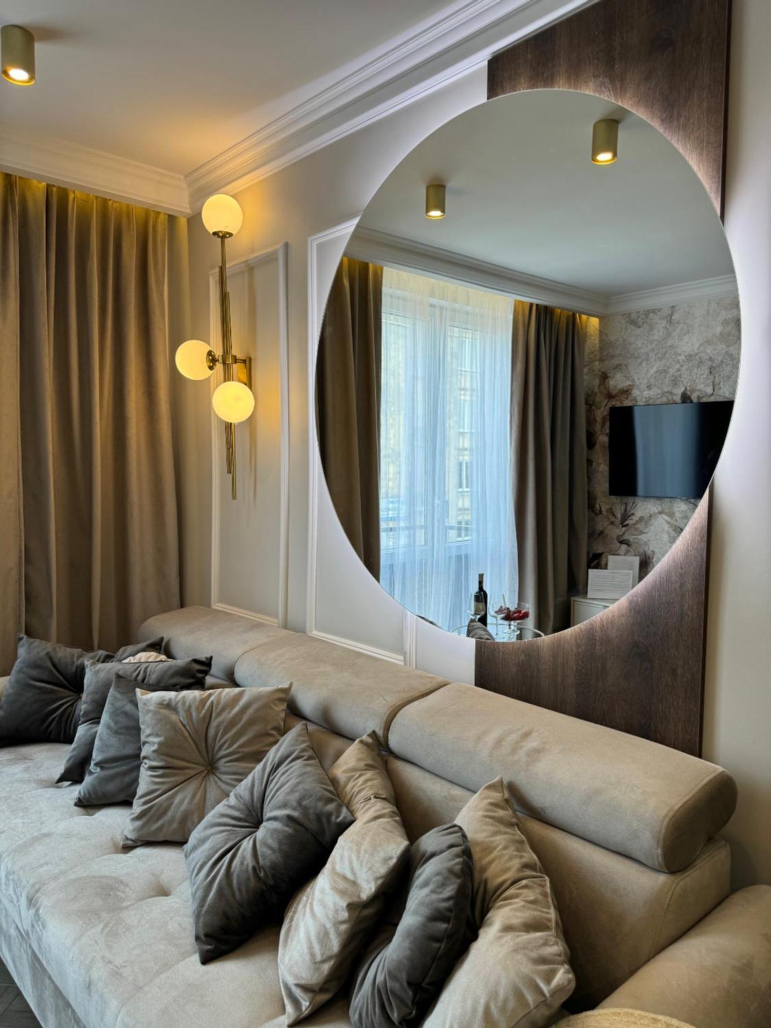 Apartment Family & Business Sauna No7 Zlota Centrum Vip Unikat - 3 Bedroom With Private Sauna, Jacuzzi, Balcony, Parking -totally New! *