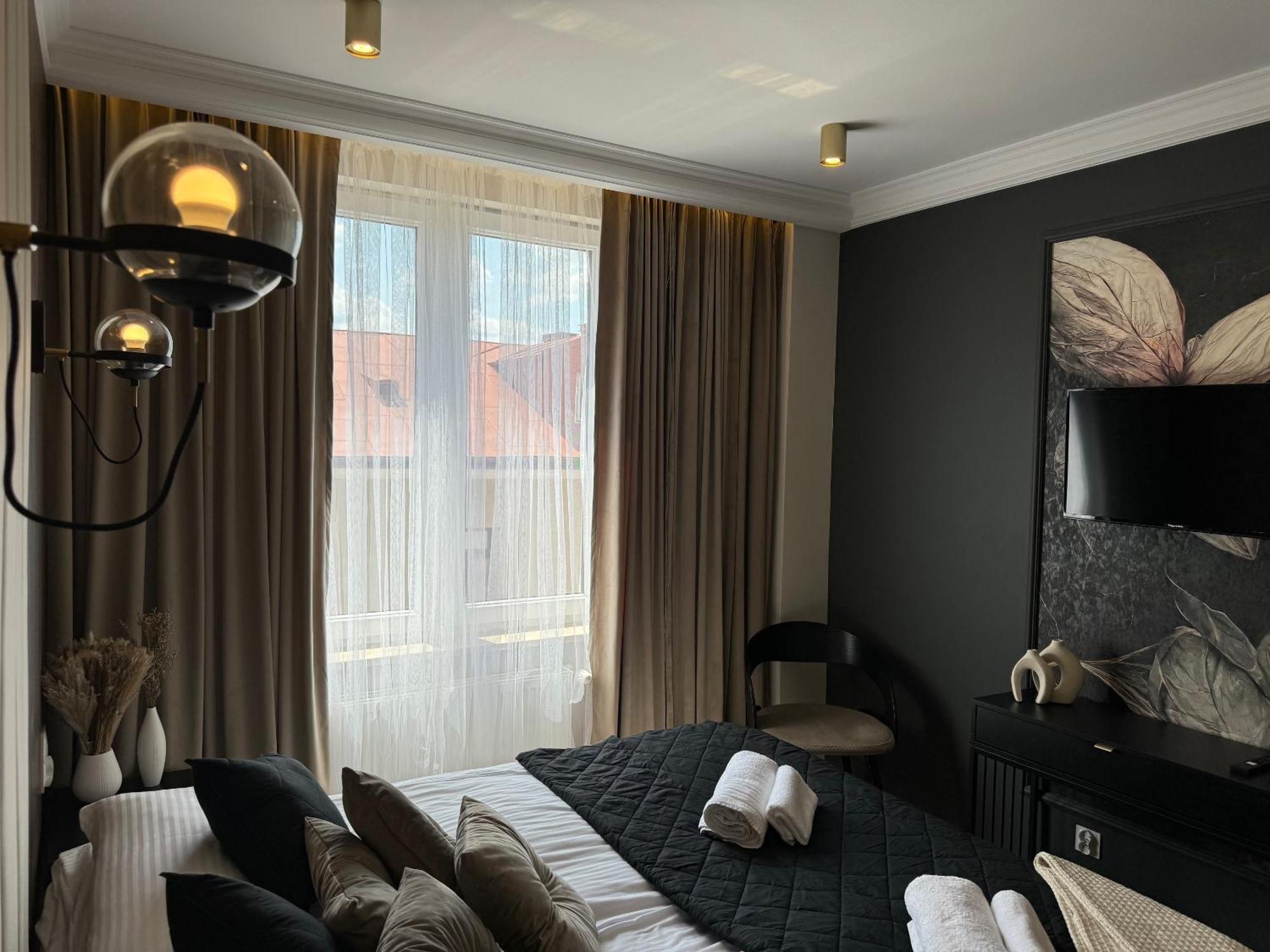 Family & Business Sauna No7 Zlota Centrum Vip Unikat - 3 Bedroom With Private Sauna, Jacuzzi, Balcony, Parking -totally New! * Kielce