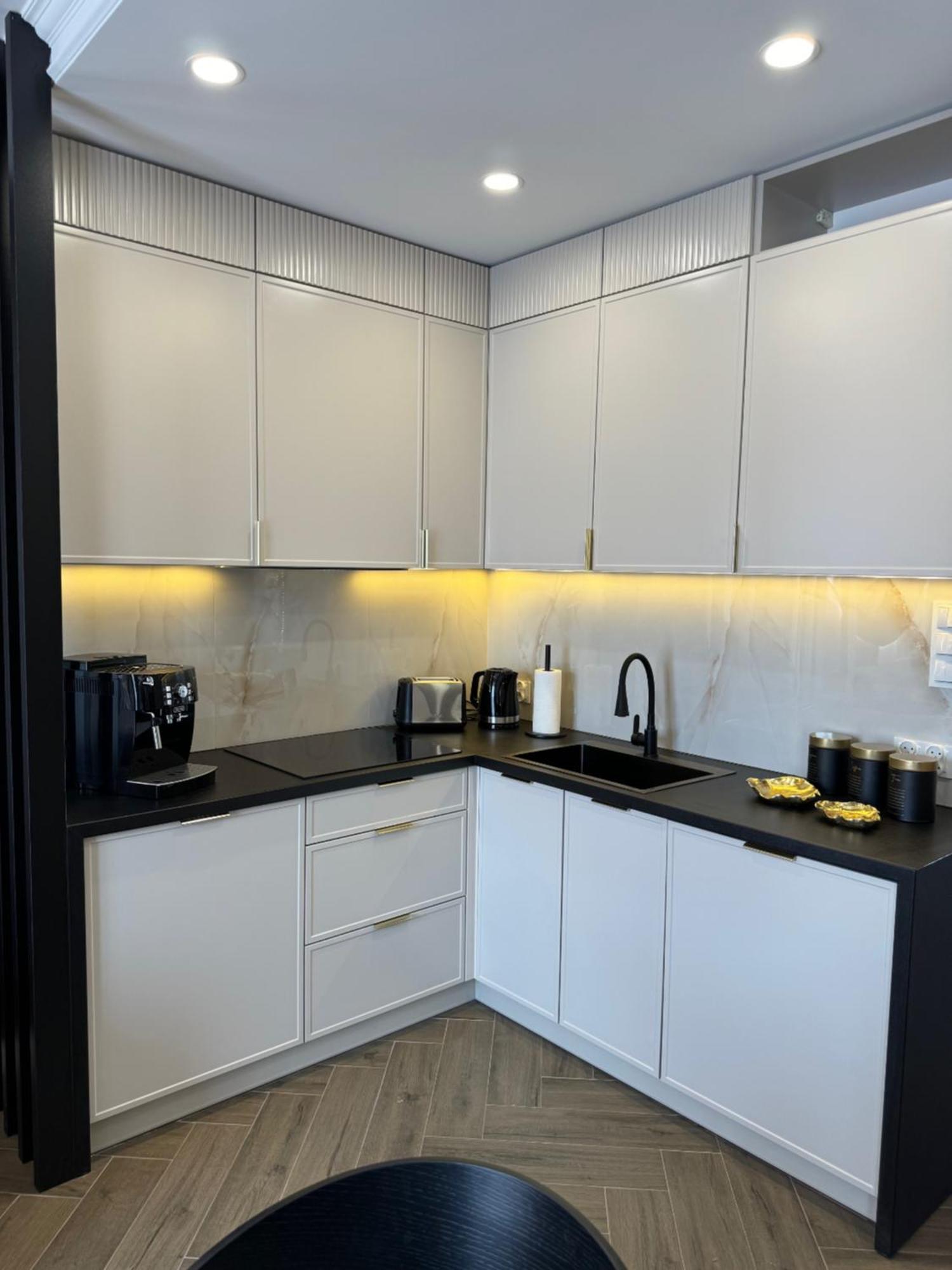 Family & Business Sauna No7 Zlota Centrum Vip Unikat - 3 Bedroom With Private Sauna, Jacuzzi, Balcony, Parking -totally New! * Kielce