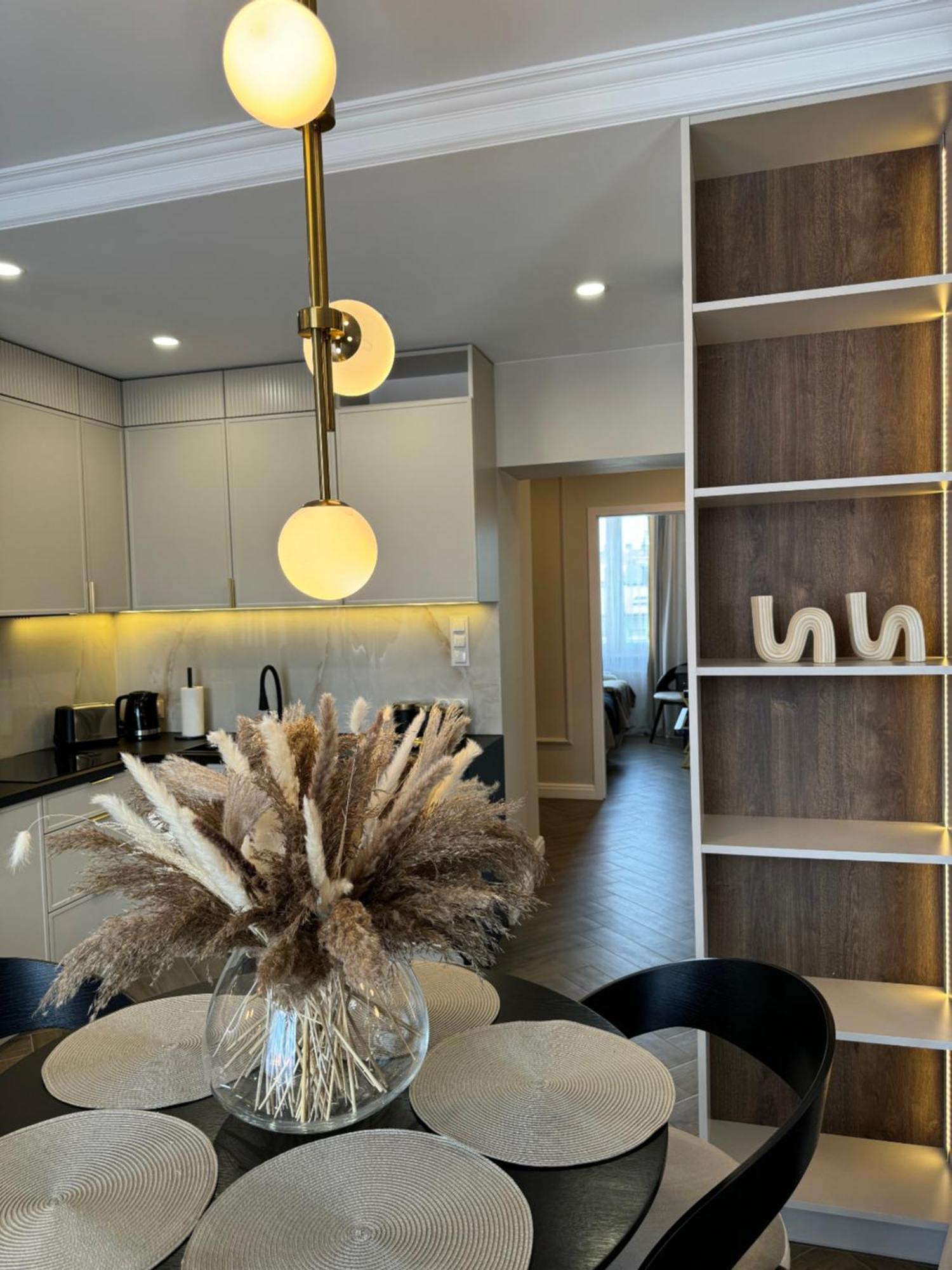 Family & Business Sauna No7 Zlota Centrum Vip Unikat - 3 Bedroom With Private Sauna, Jacuzzi, Balcony, Parking -totally New!